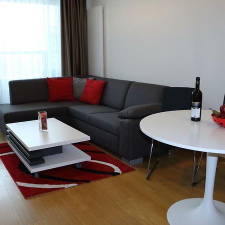 Panorama City Apartment With Free Parking Bratysława Zewnętrze zdjęcie