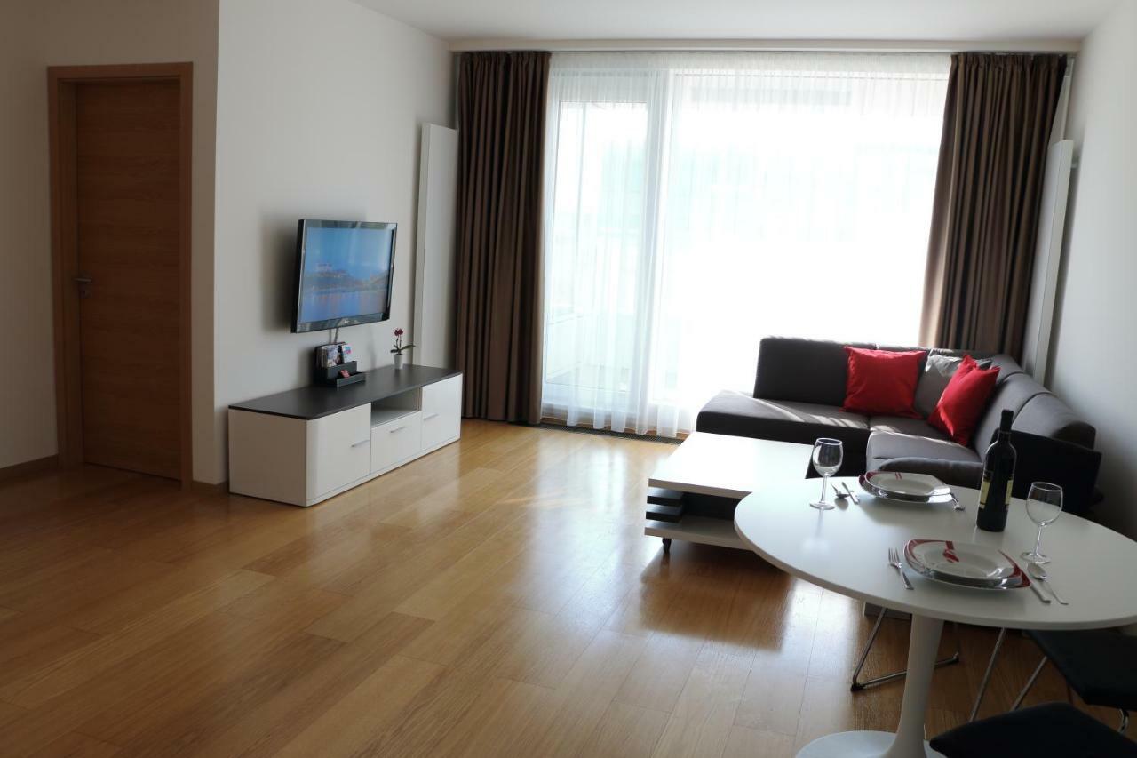 Panorama City Apartment With Free Parking Bratysława Zewnętrze zdjęcie